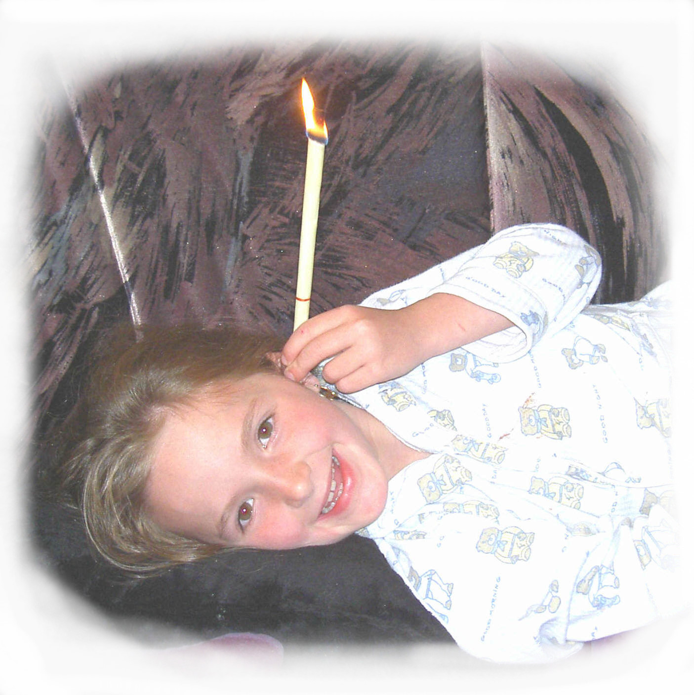 01-ohren-carolin-rand.jpg 01-ohren-carolin-rand.jpg